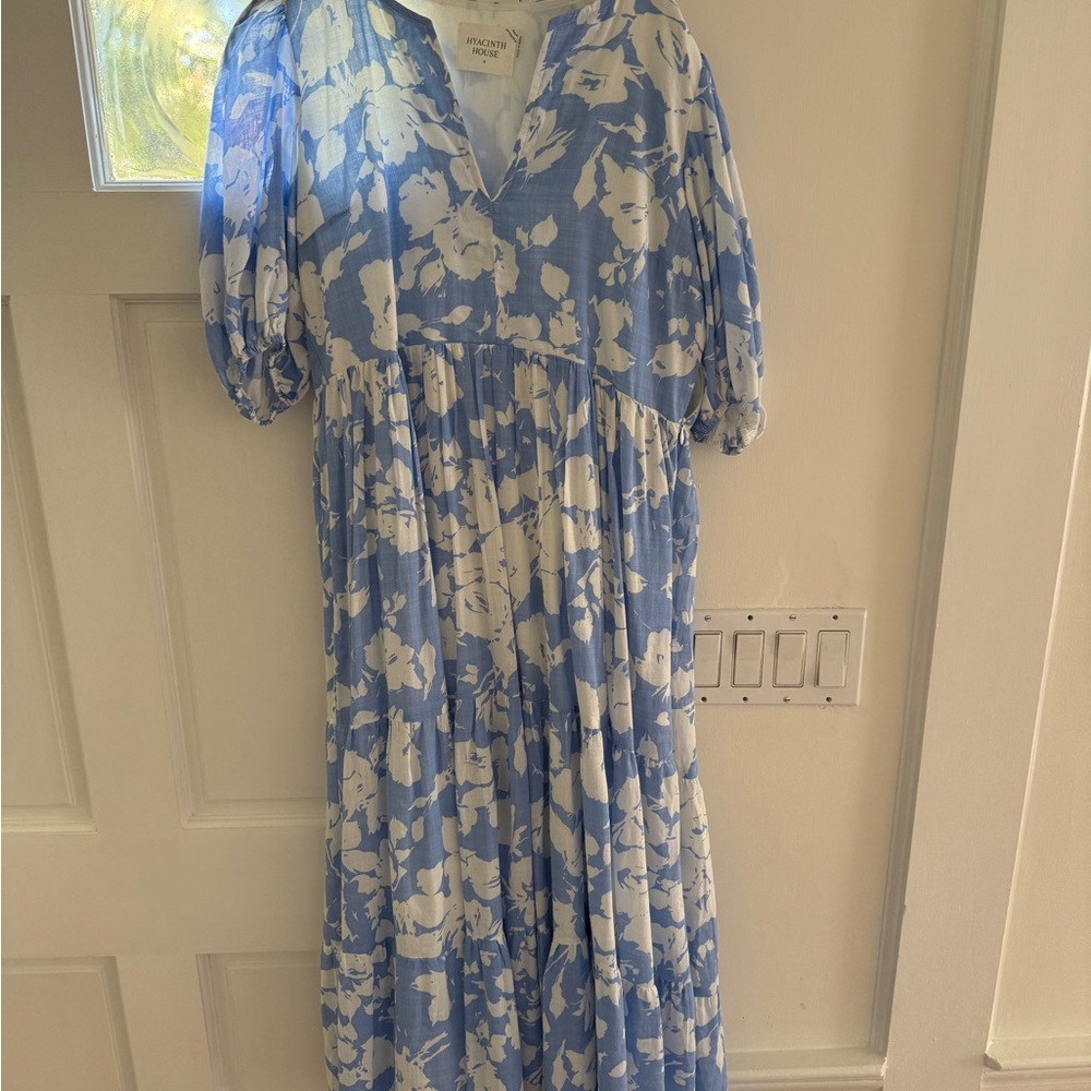 HYACINTH HOUSE
Blue and White Floral Cisco Maxi Dress - S - Picture 3 of 5